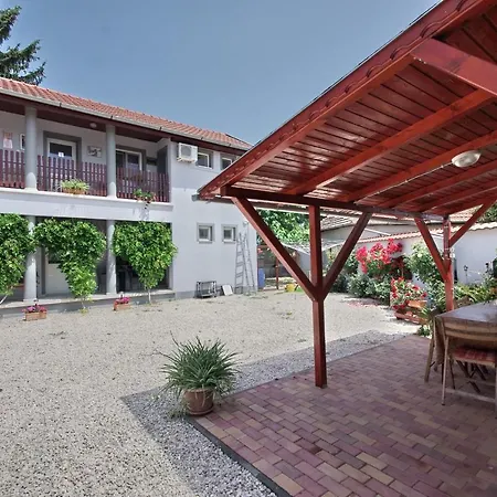 Oazis Apartman Daire Gyula