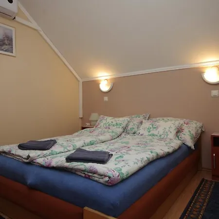 Daire Oazis Apartman Gyula