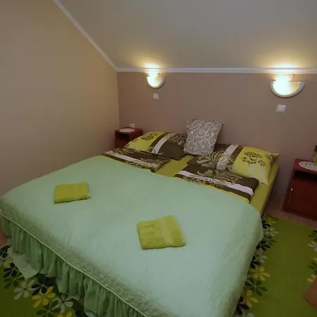 Appartamento Oázis Apartman *