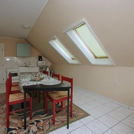 Oázis Apartman Appartamento Gyula