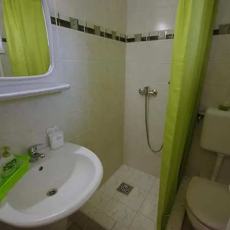 Oázis Apartman *