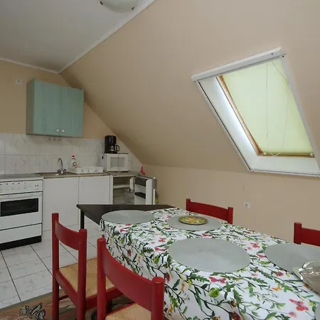 Oázis Apartman *